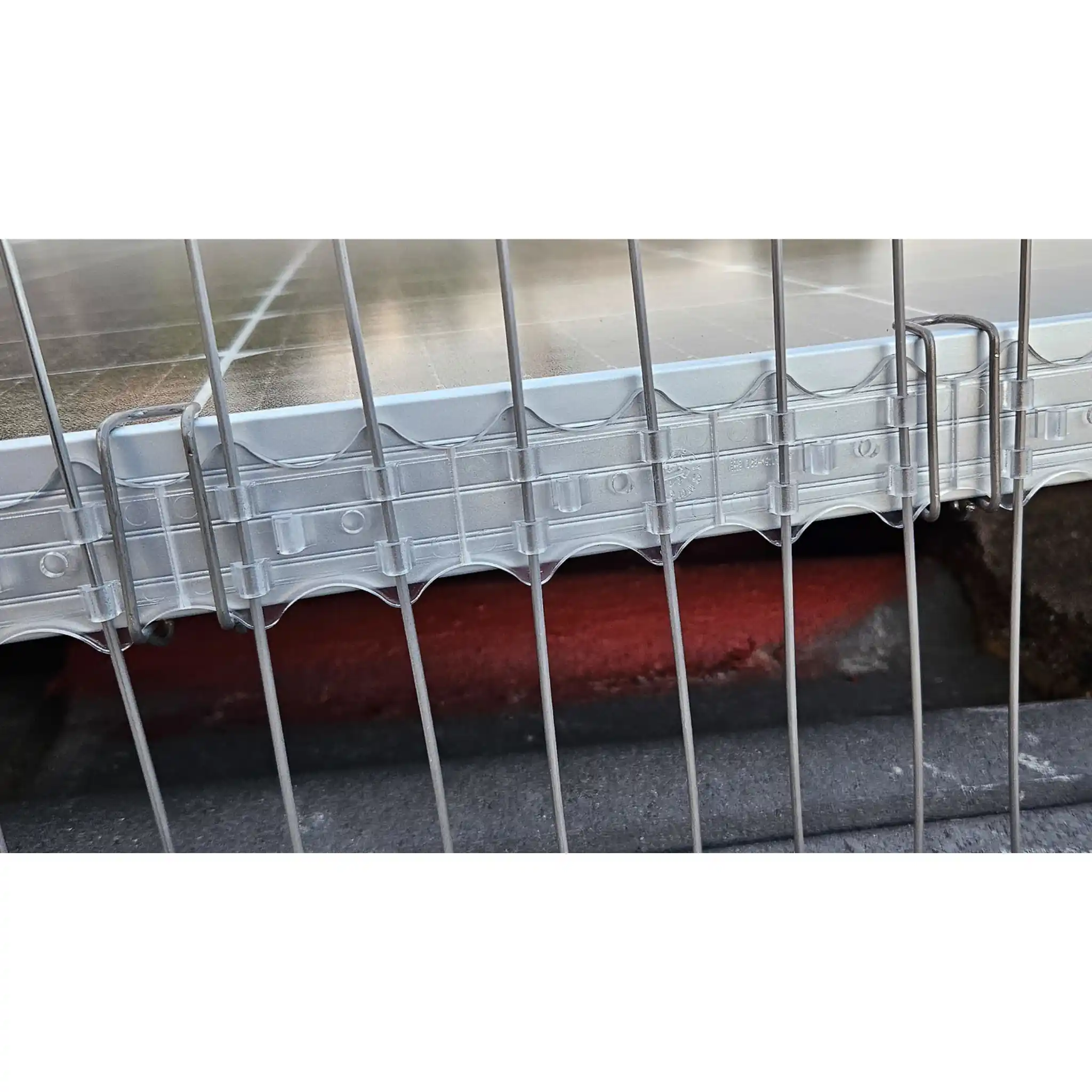 Pinchos Anti Aves para Placas Solares - Image 11